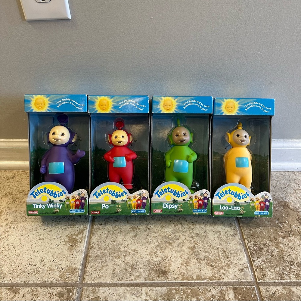 Set of 4 Vintage Playskool Teletubbies Figurines 6” PVC 1998 - New in Box